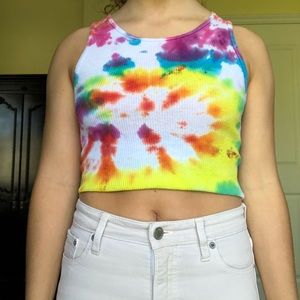 Rainbow tie dye tank top!❤️